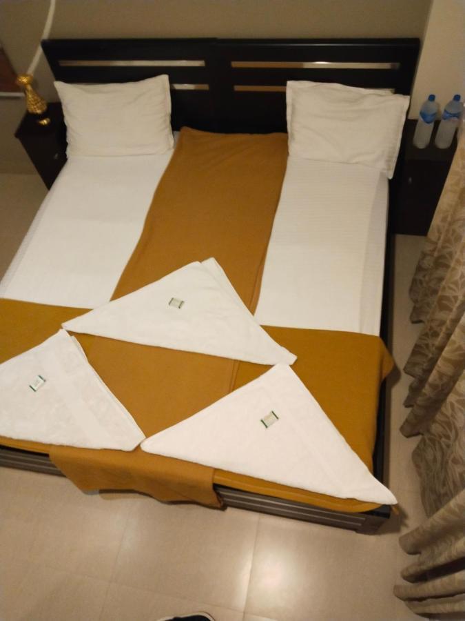 מלון Kochi Metro Residency מראה חיצוני תמונה