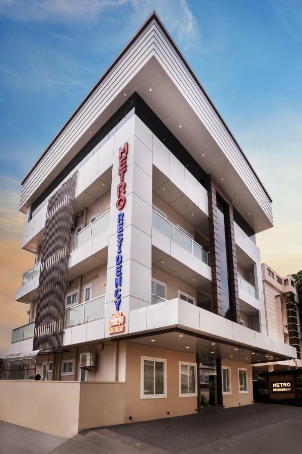 מלון Kochi Metro Residency מראה חיצוני תמונה